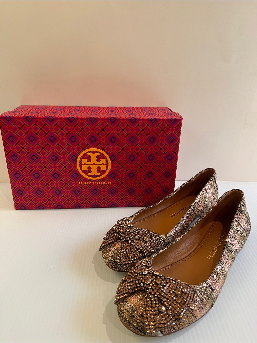 New Tory Burch Women’s Rose Gold Sequin Bow Ballet Flats in Size 10